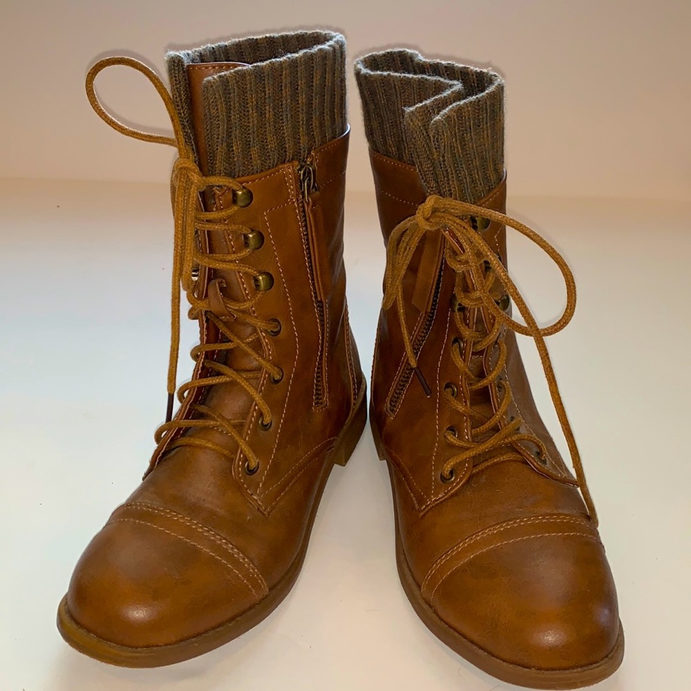 Spool 72 Lace Up Booties